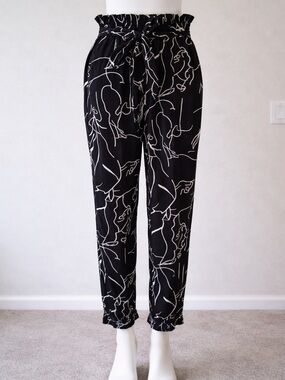 Chic Black Printed Paperbag Pants 🖤